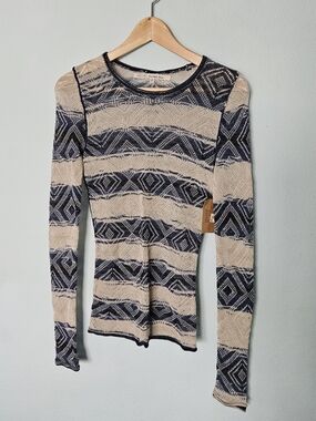 Rachel Roy Women's Navy and Cream Knit Long-Sleeve Top